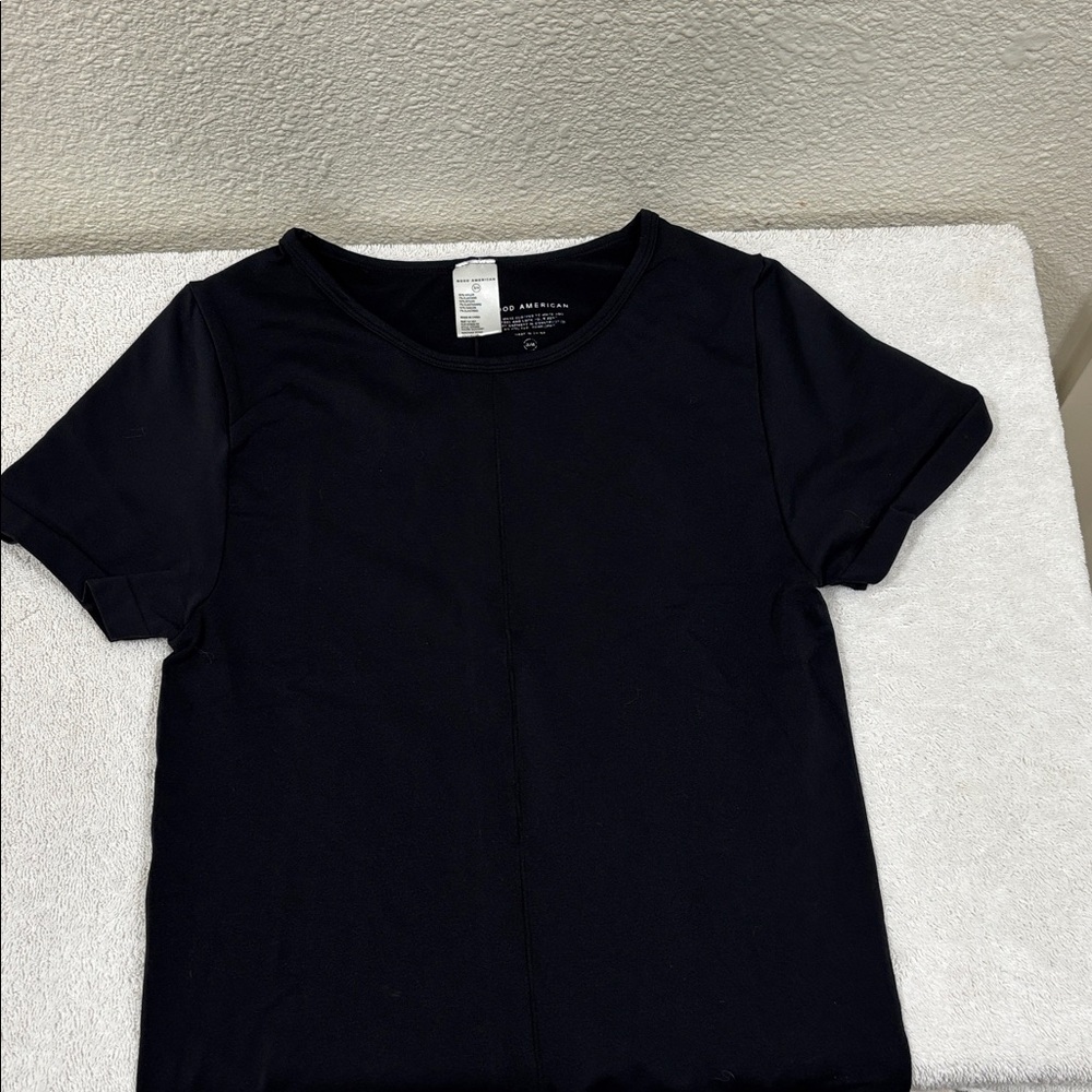 Good American Athletic Fitted Stretchy Short Sleeve T-Shirt Sz 3/4 (L)
